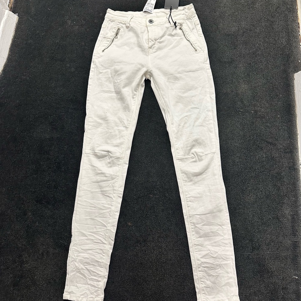 Skinny White Jegging Jeans